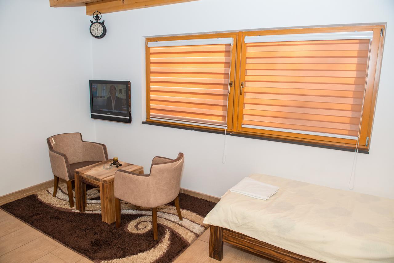 Motel Orhideja Donji Vakuf Exterior foto